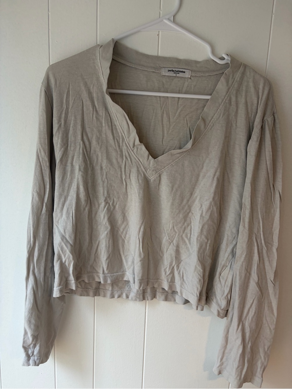 Perfectwhitetee long sleeve large